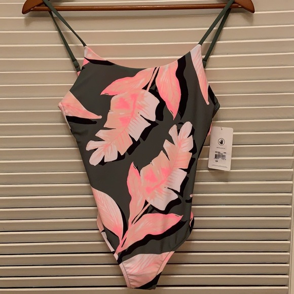 5. 🎉HP🎉.  Body Glove One Piece Tank / Swimsuit - Picture 5 of 11